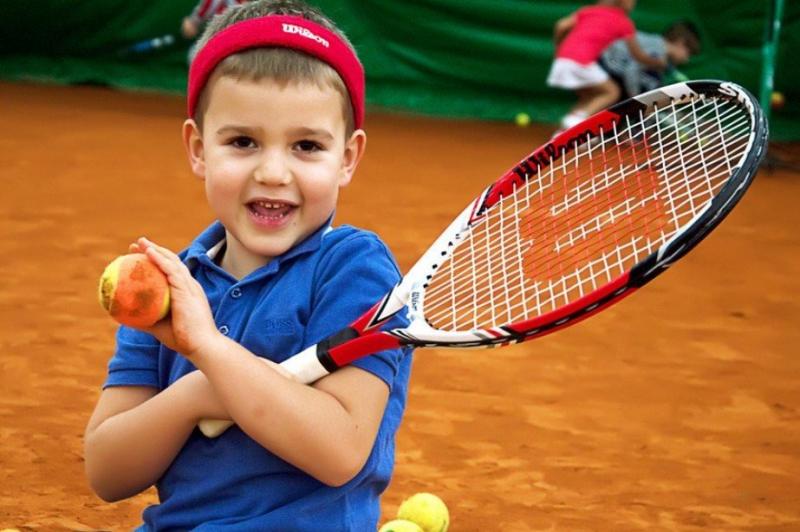 Детские ракетки для большого тенниса: как выбрать инвентарь чемпиону