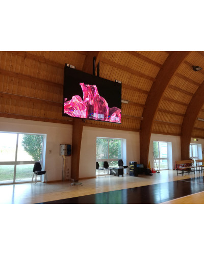 LED дисплей для залу 300×200 см з конструкцією S05390