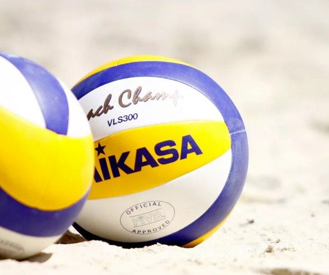 Выбираем пляжный волейбольный мяч Mikasa