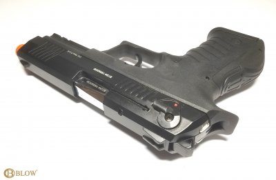 Стартовый пистолет BLOW TR-92 (черный) + магазин