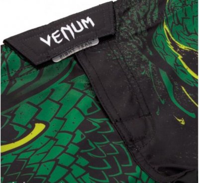 Детские шорты Venum Green Viper Fightshorts Kids  - Black/Green
