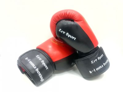 Боксерские перчатки Lev Sport (Вип кожа) красный