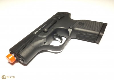 Стартовый пистолет BLOW TR-91402 (черный) + магазин