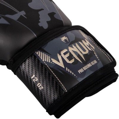Боксерские перчатки Venum  Impact